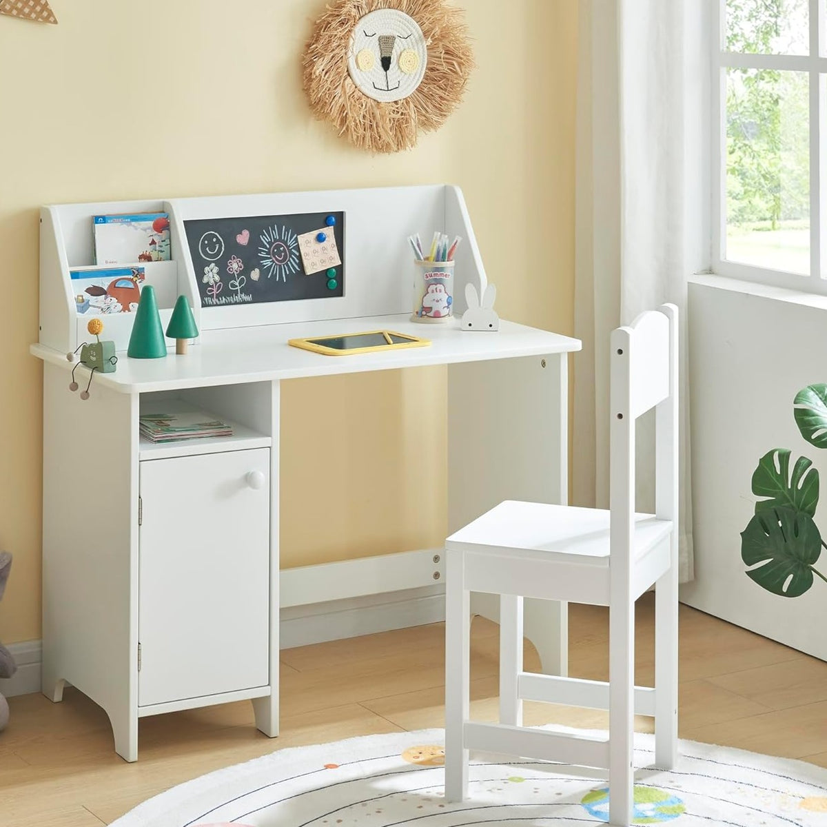 Childrens white sales desk chair